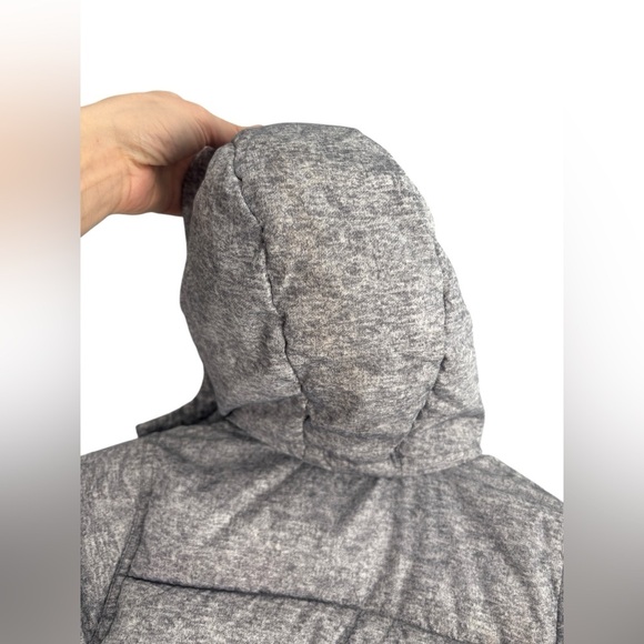 Baby Gap Jacket Toddler Gray Puffer Outdoor Winter Cold Primaloft 12-18 months - Picture 8 of 8